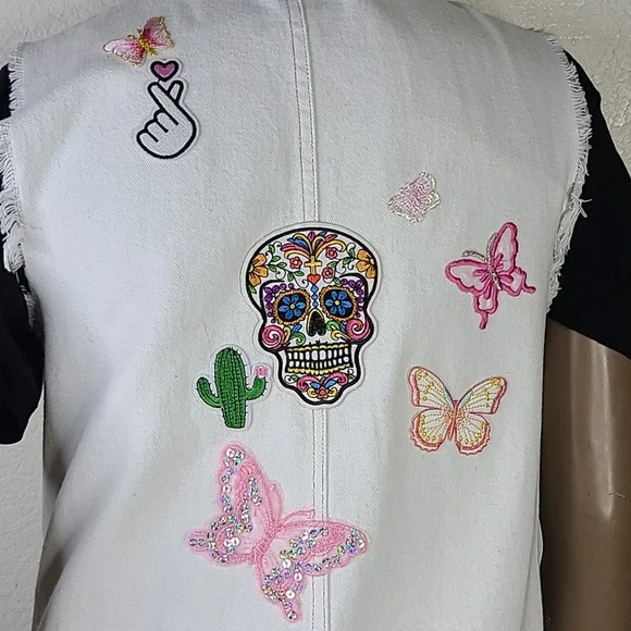 Vest Size Small/Medium White Distressed Denim Embellished Pink Butterflies Cute - Picture 5 of 7